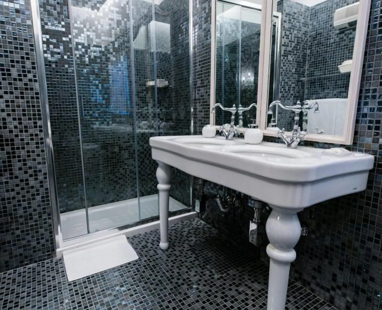 Hotel Antica Locanda Rome 3*,