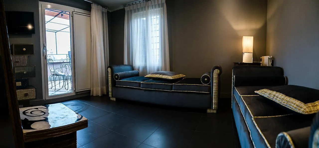 ***  Hotel Antica Locanda Rome Italy